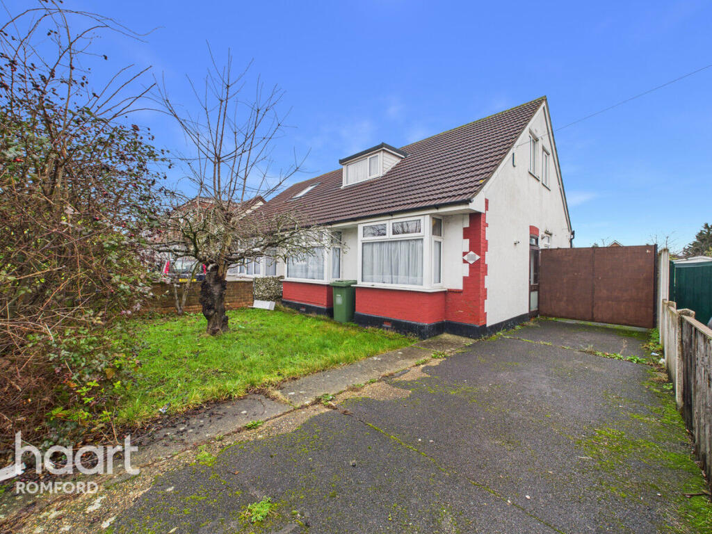 Main image of property: Lodge Lane, Romford, RM5 2EJ