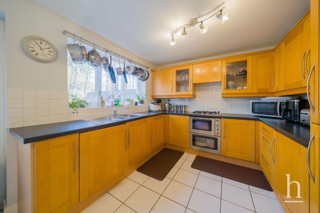 Balmoral Grove, Prenton, CH43 photo 3