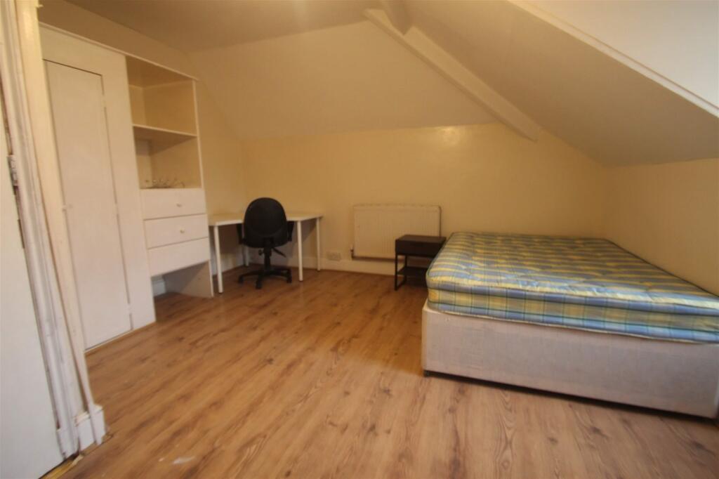 6 bedroom house share for rent