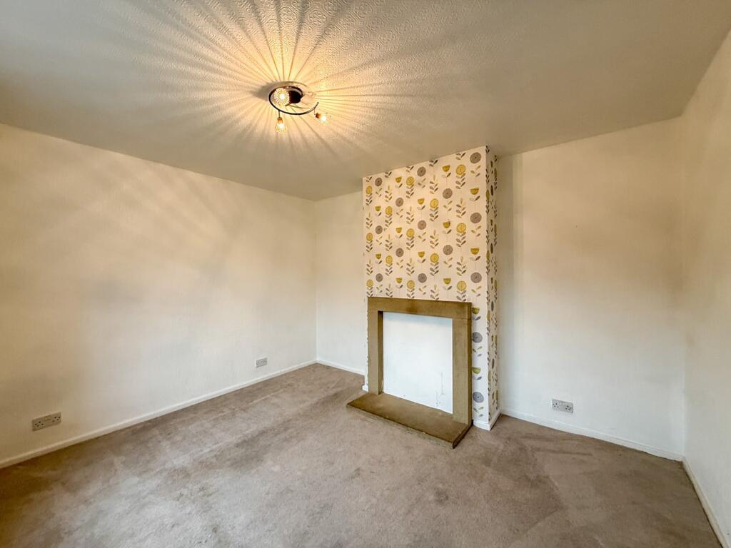 Roundway, Honley, Holmfirth, HD9 photo 5