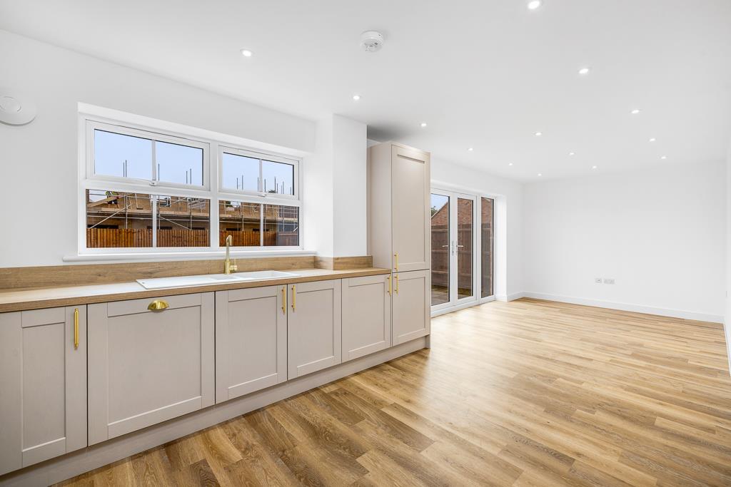 House in Peterborough - View 4