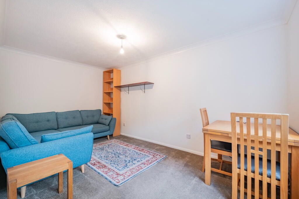 House in Tonbridge - View 2