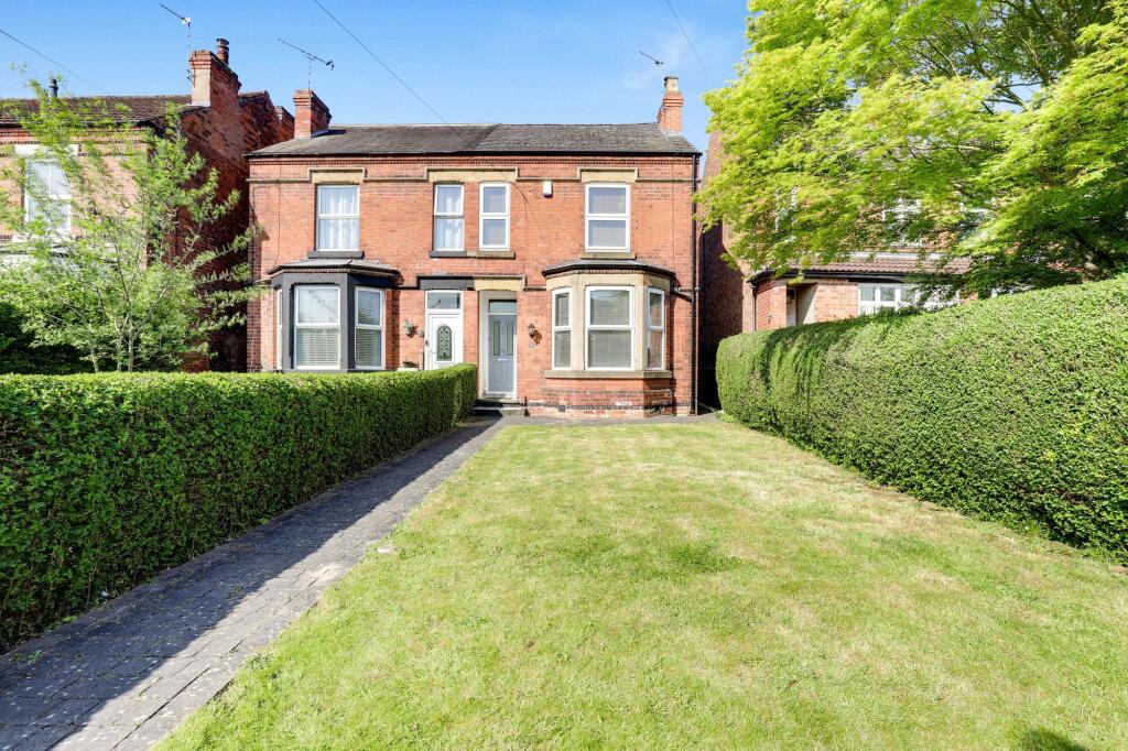 Main image of property: Waverley Avenue, Gedling, NG4