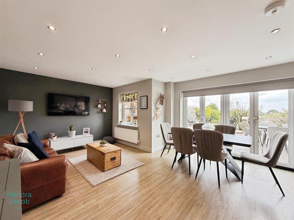 House in Sheffield - View 4