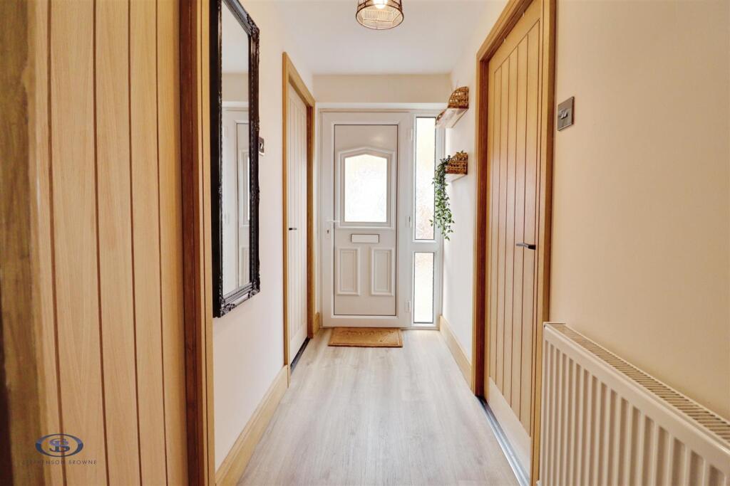House in Stoke-on-Trent - More