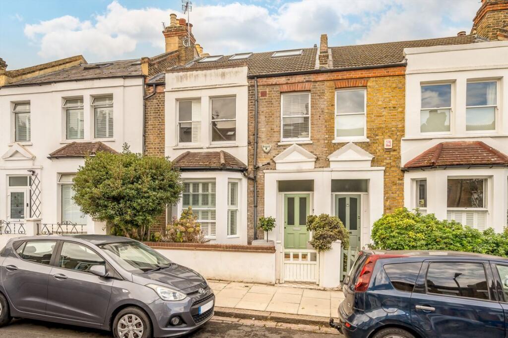 Apartment in London - More