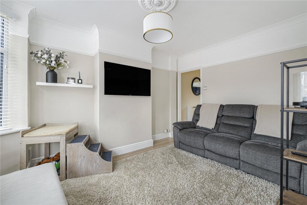 House in Dartford - View 2