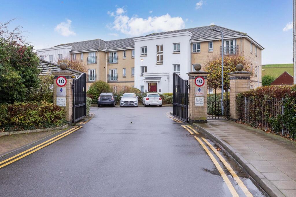 Main image of property: Sovereign Heights, Langley, SL3