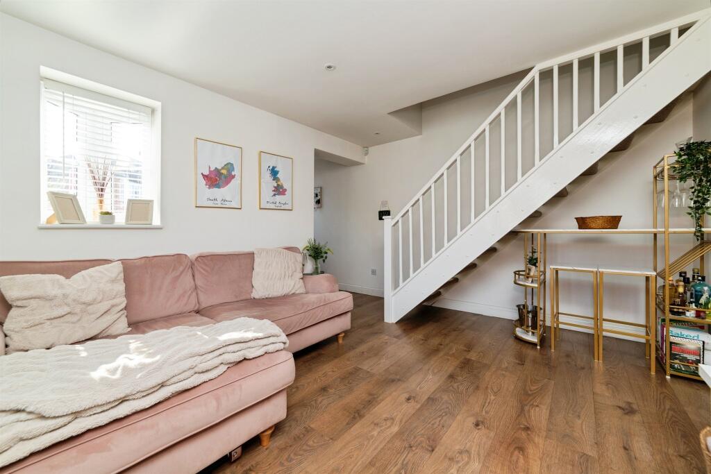 House in Letchworth, Hertfordshire - View 5