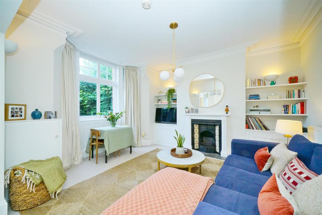 Apartment in St Albans, Bernards Heath - View 2