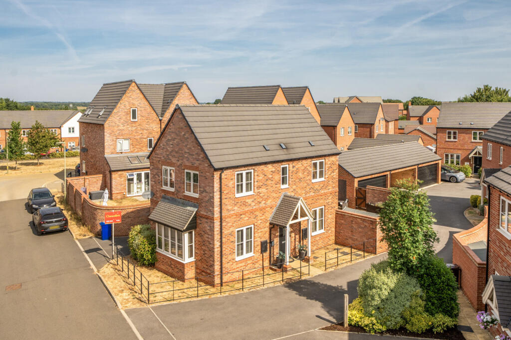 Main image of property: Bennett Drive, Banbury, Oxfordshire
