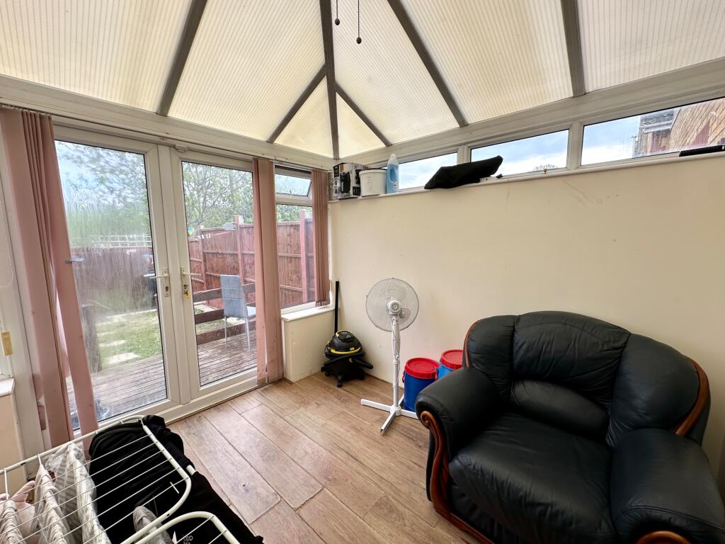 St Helens Avenue, Tipton, DY4 - More