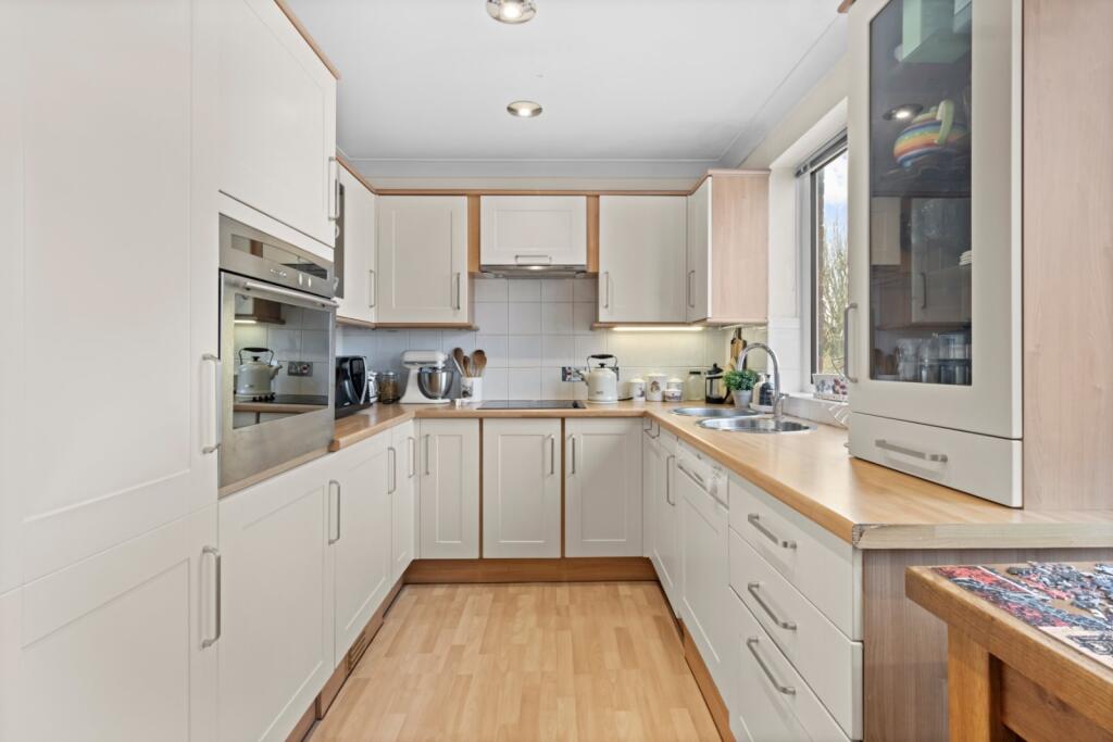 Vernon Road, Uckfield, East Sussex, TN22 photo 4
