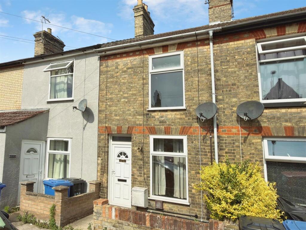 Main image of property: Morton Road, East Pakefield, Lowestoft, Suffolk, NR33