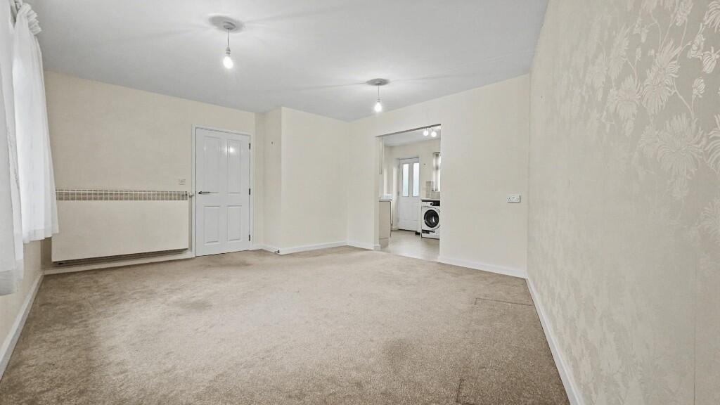 31 Lawley Close, Church Stretton, Shropshire, SY6 6EL photo 3