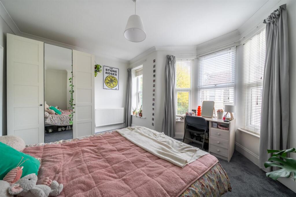 4 bedroom terraced house for rent