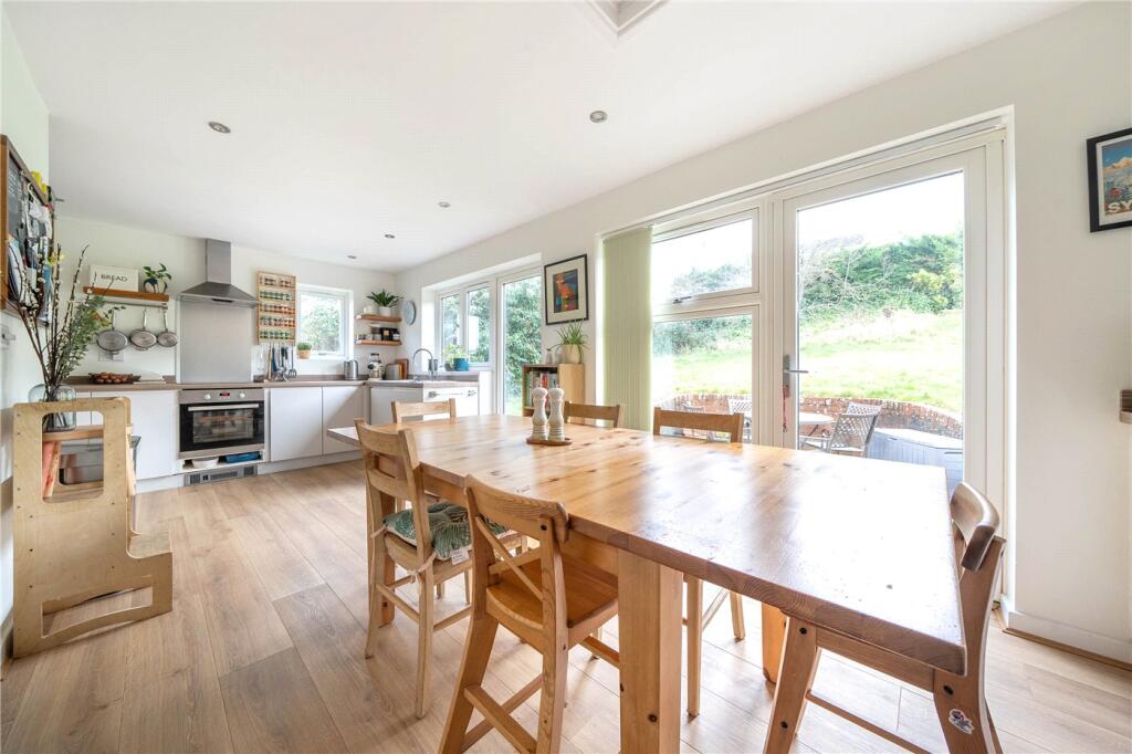 House in Marlborough, Preshute - View 3