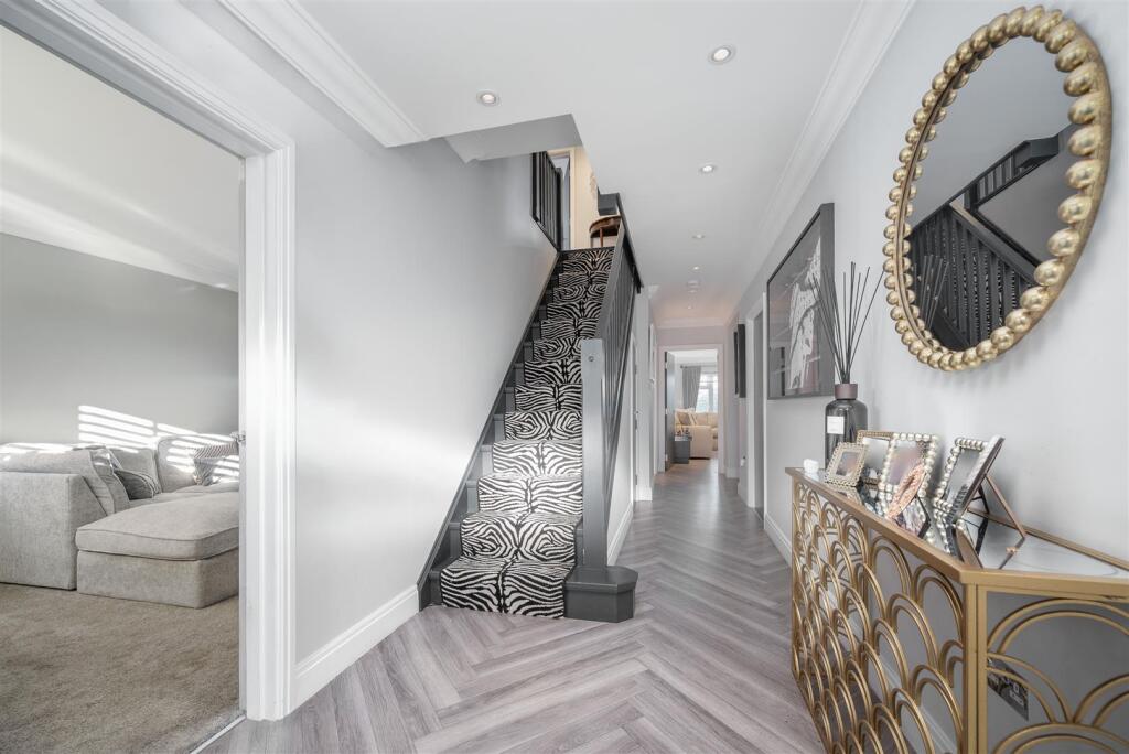 House in London - View 5