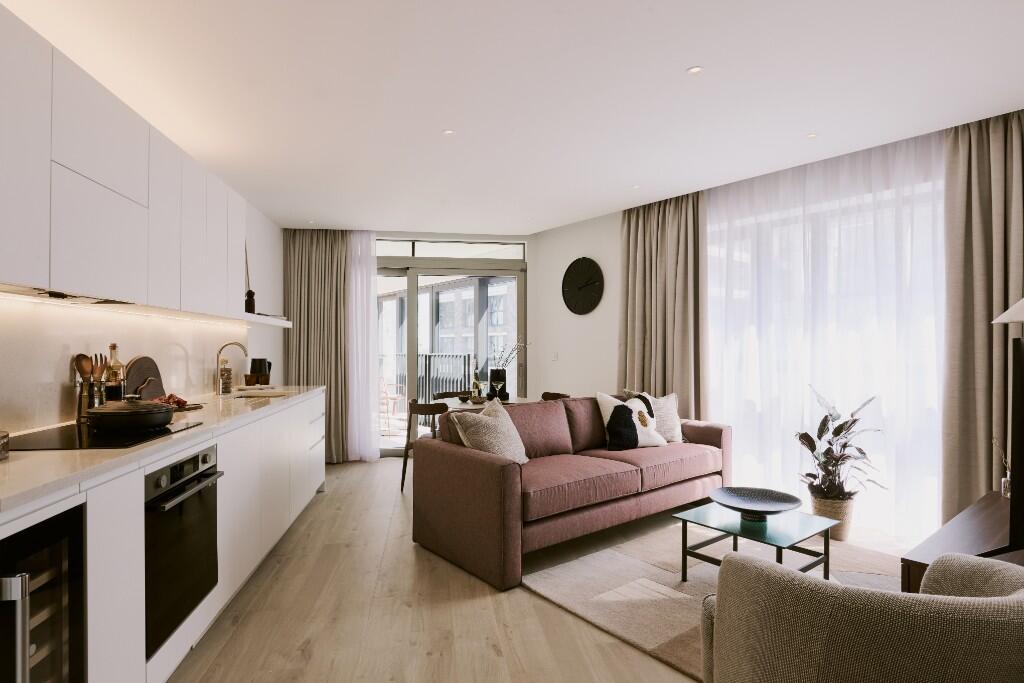 Main image of property: New Drum Street, London, E1