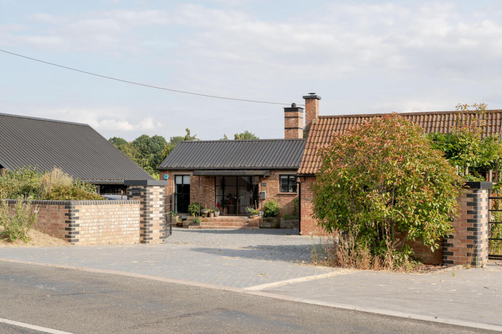 House in Vale of White Horse, Appleton-with-Eaton - More