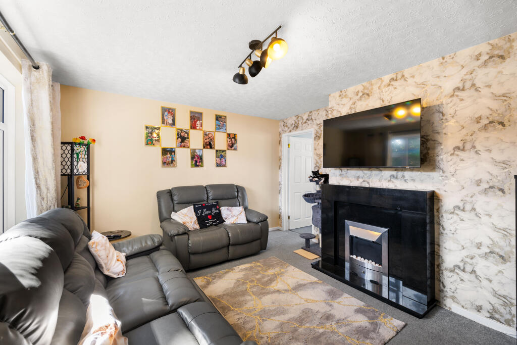 House in Crawley, West Sussex - More