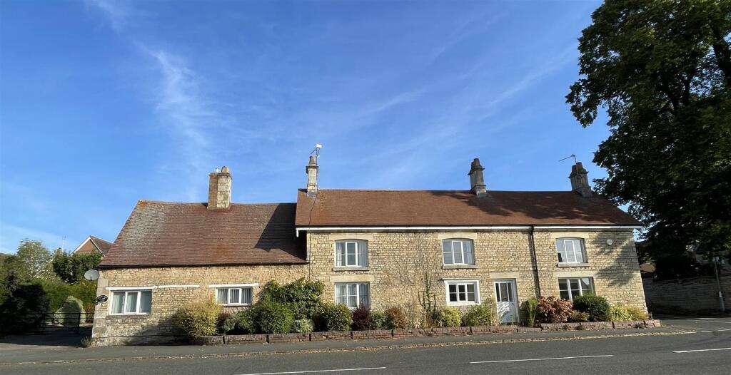 House in Empingham, Rutland - View 4