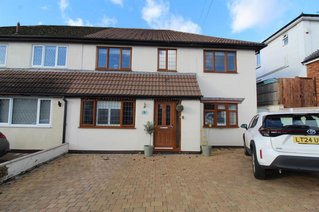 Main image of property: Seaton Road, Hemel Hempstead