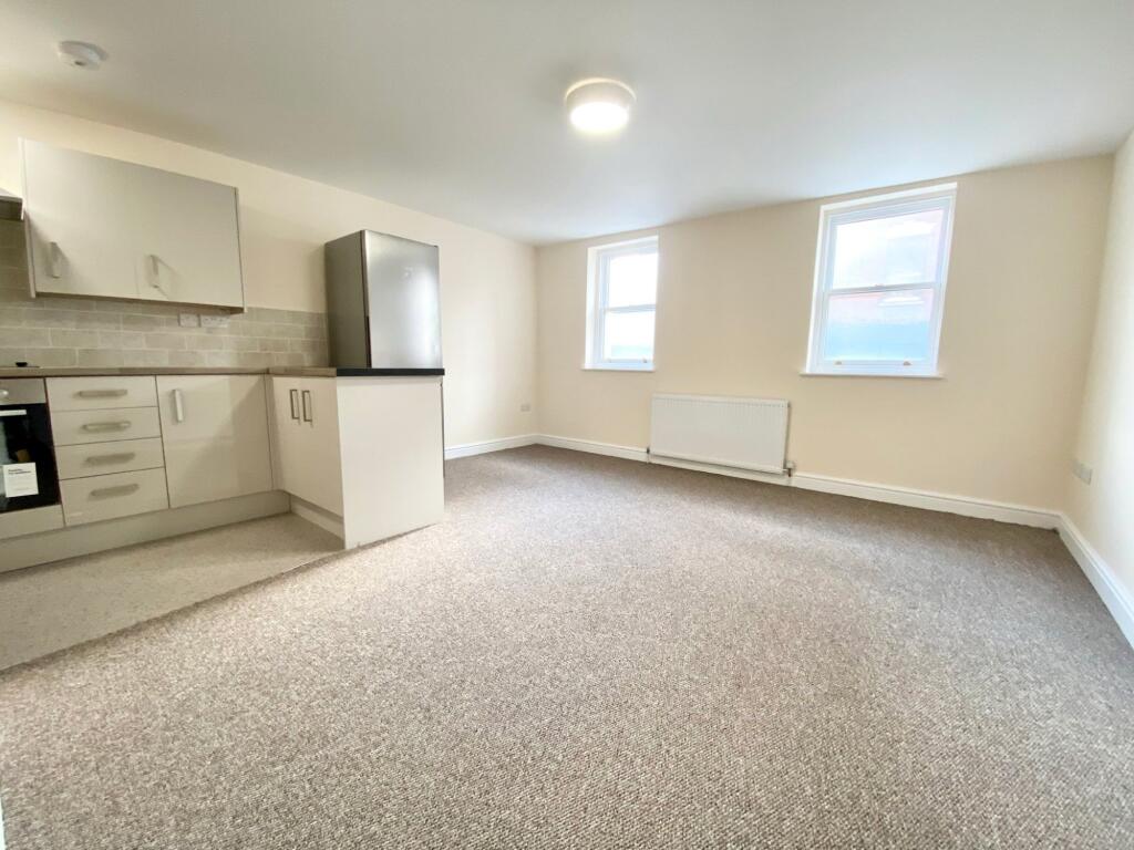 Main image of property: Clifton, Triangle South, BS8 1EY
