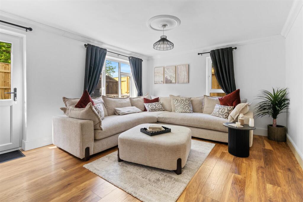Oakley Close, Hemlington, Middlesbrough - View 3