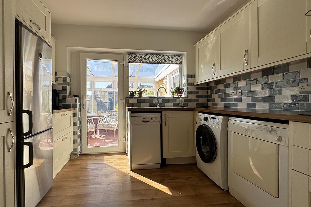 Gloucester Crescent, Melton Mowbray photo 4