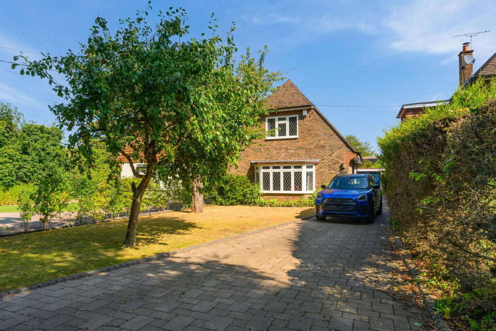 Main image of property: Stack Lane, Hartley, Longfield, DA3 8BL