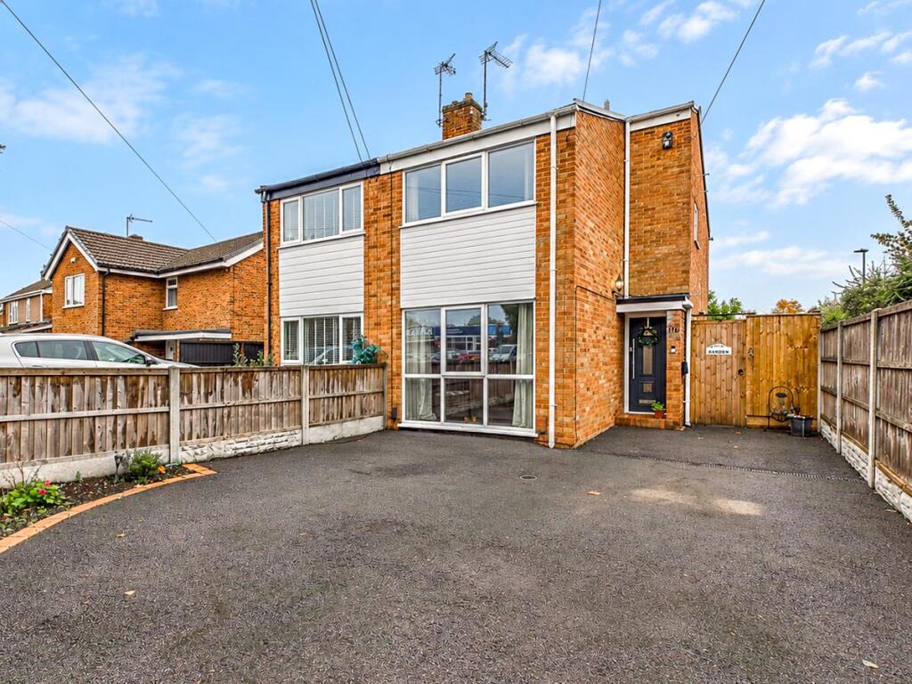2-bed semi-detached on Blenheim Drive, Allestree, Derby, £260,000