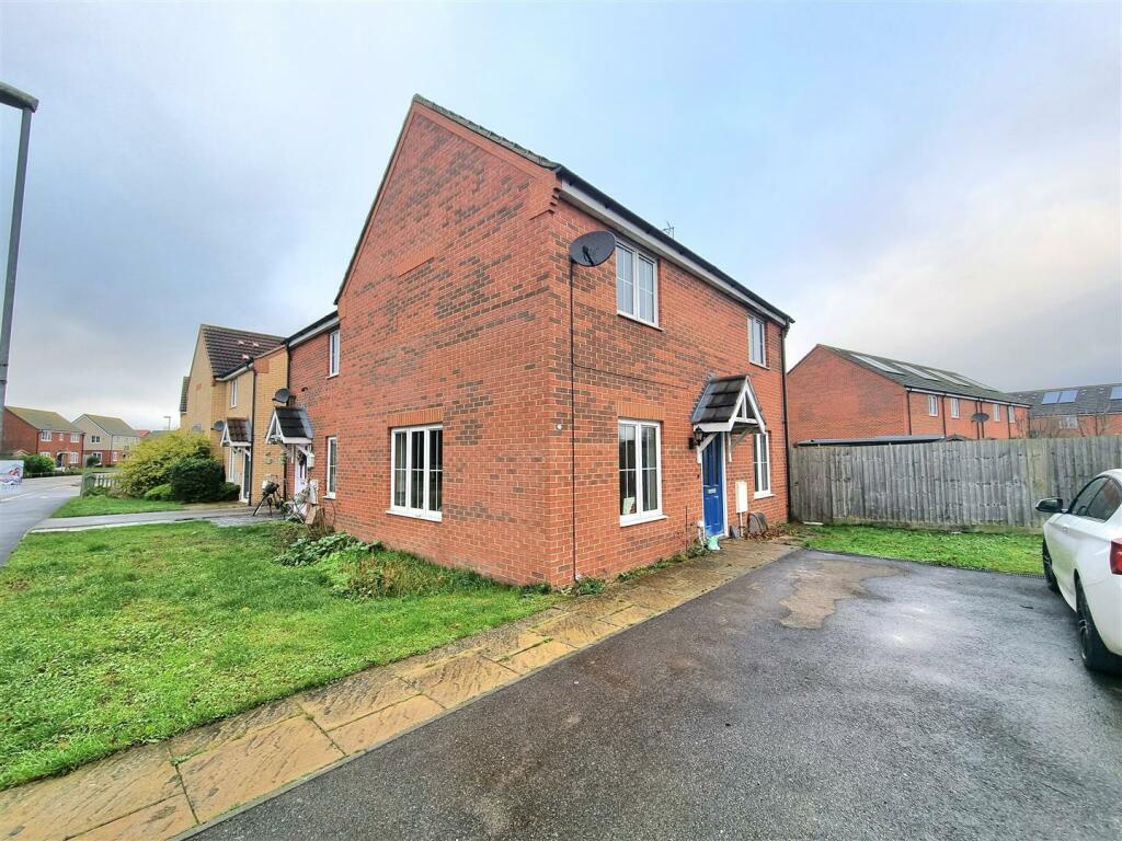 3-bed semi-detached on Towndam Lane, Donington, Spalding, £195,000