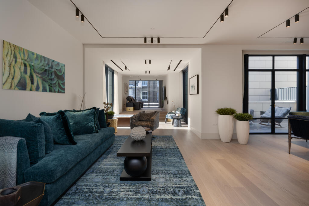 Queensway, The Whiteley, London, W2 photo 4