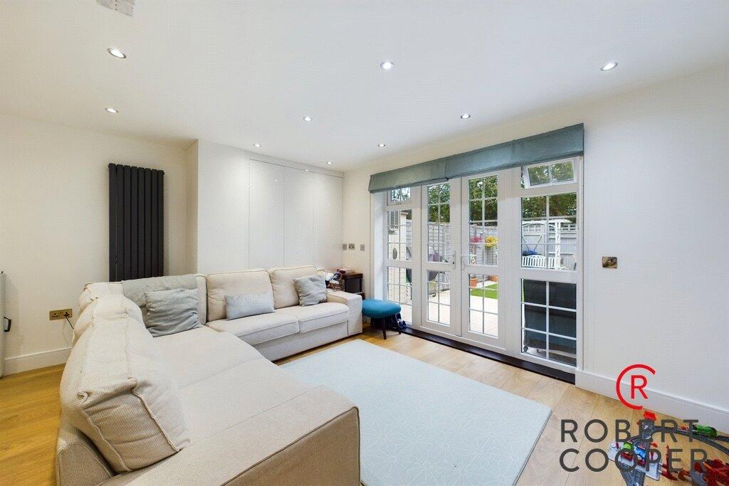 House in Harrow - View 2