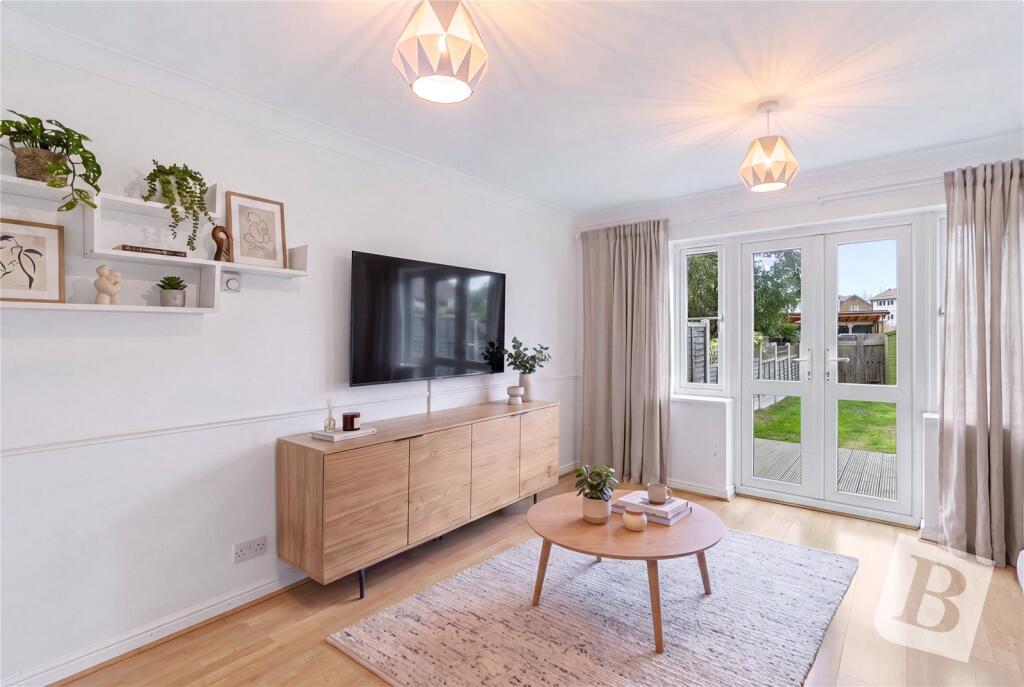 House in Southend-on-Sea - View 4