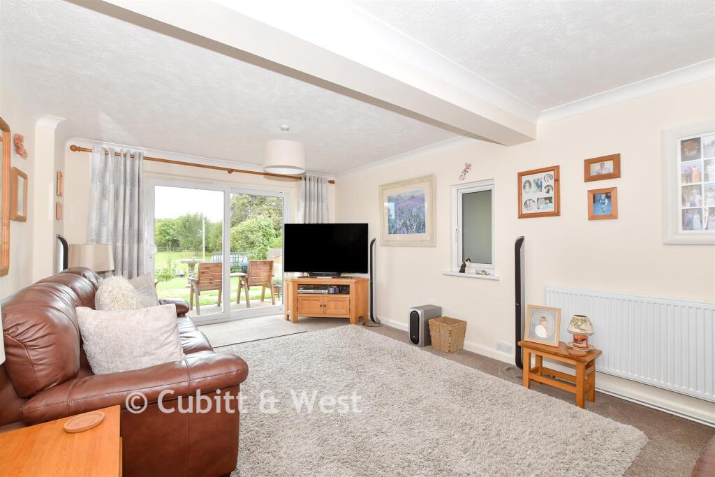 House in Tonbridge - More