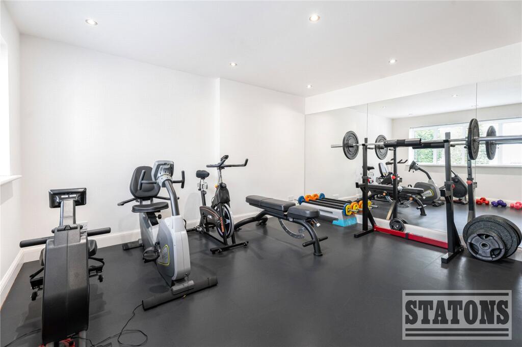 Additional image 14 of Upland Drive, Brookmans Park, Hatfield, Hertfordshire, AL9