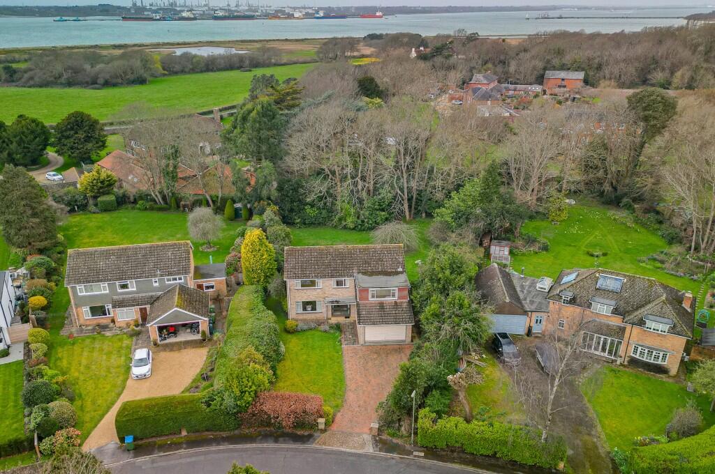Main image of property: Solent Drive, Warsash, SO31