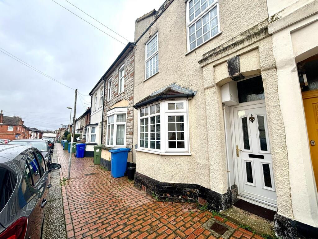 Main image of property: Gordon Road, Aldershot, GU11