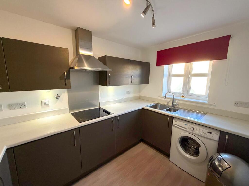 Townson Fold, Eastburn photo 3