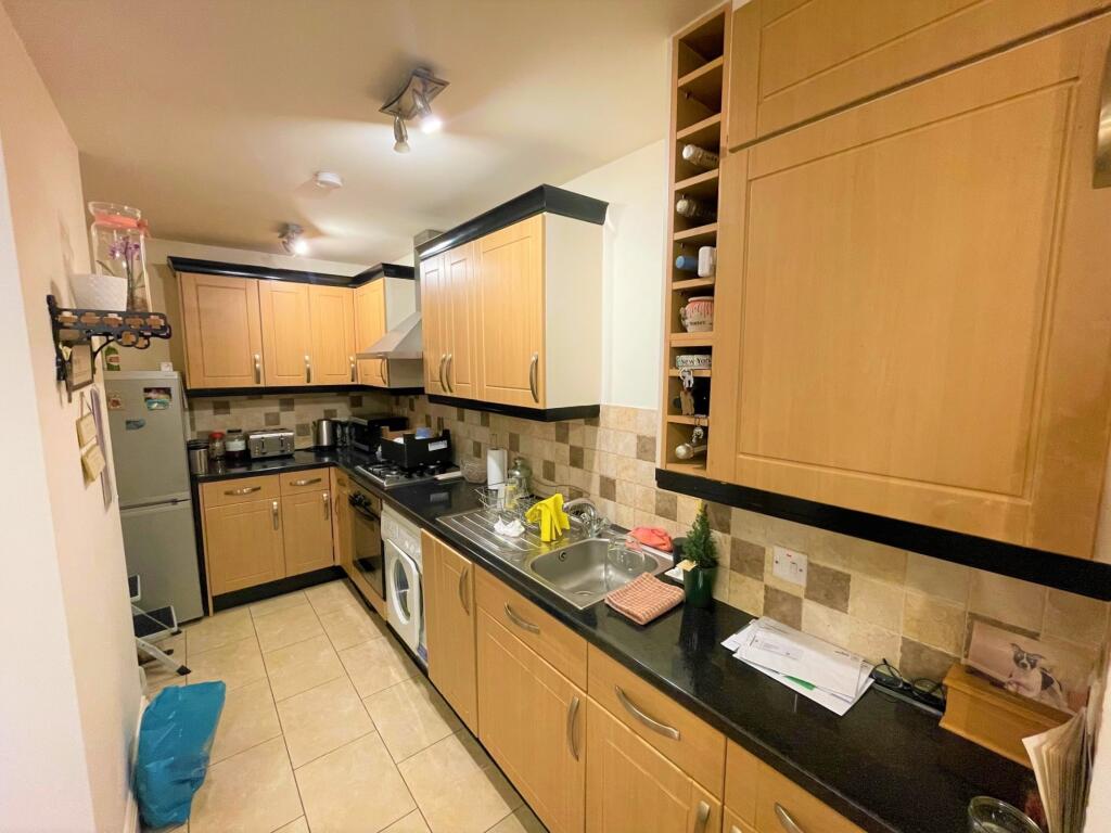 Apartment in Enfield - View 2