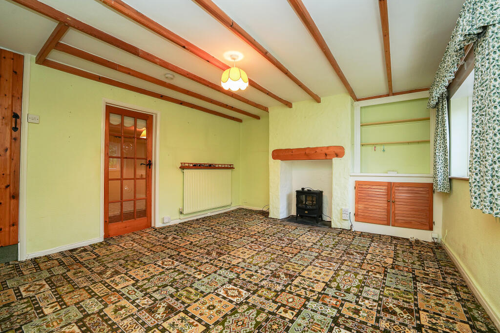 House in Gloucester - View 3