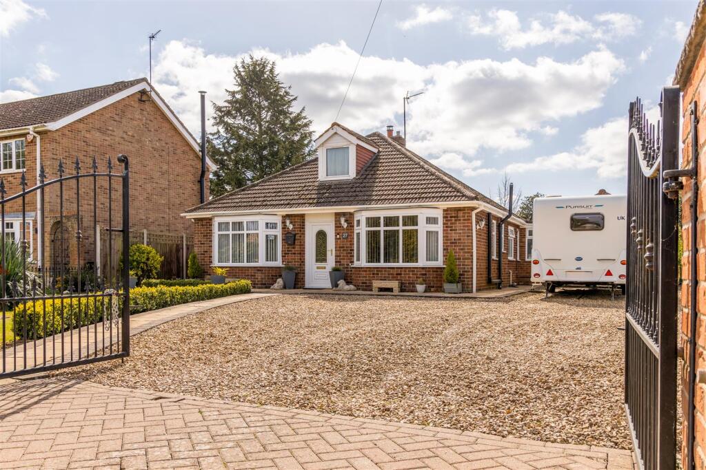 3-bed bungalow on Frampton, £319,000