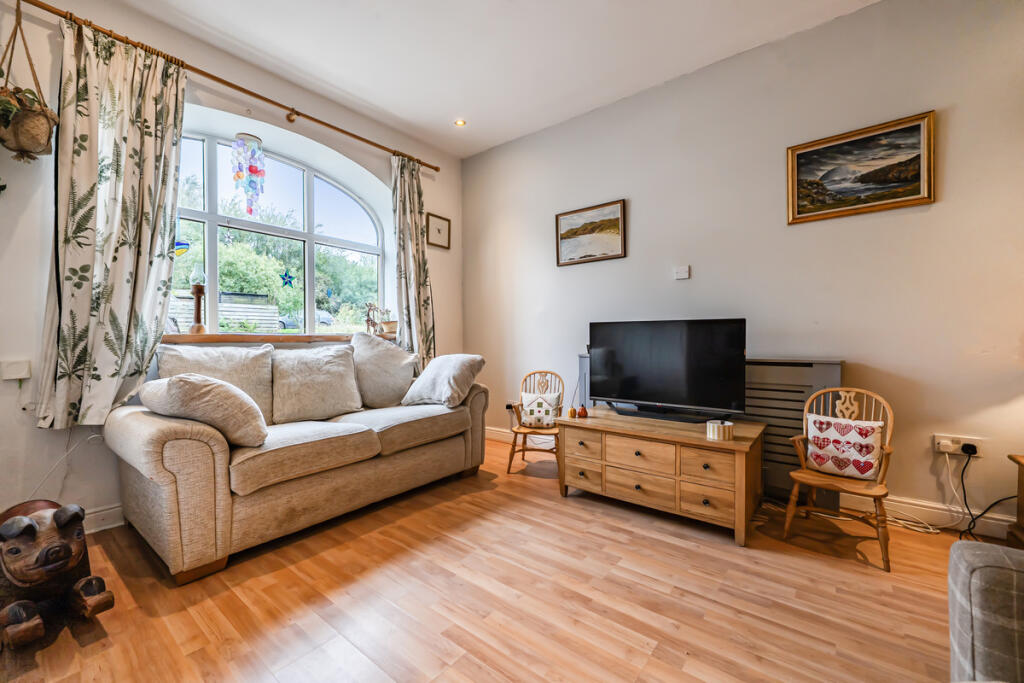 House in Brampton, Halton Lea Gate - View 4