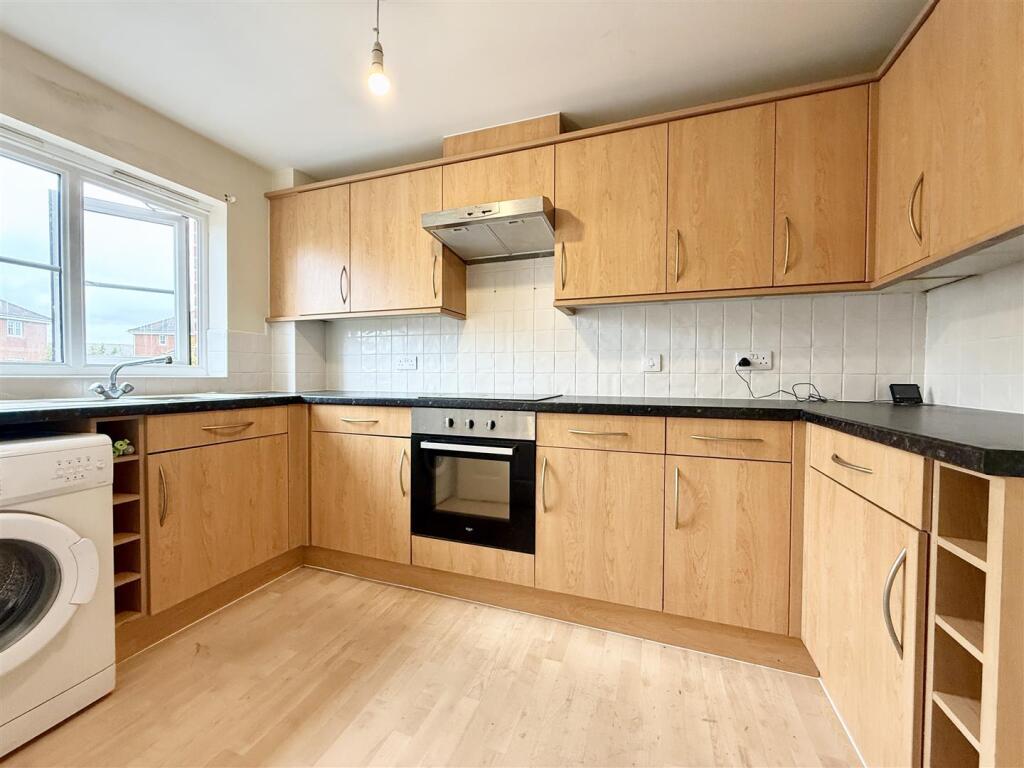 Apartment in Southampton - More