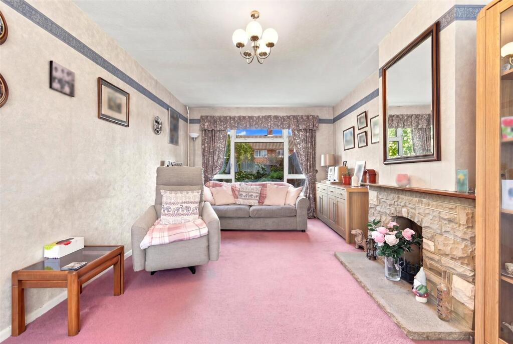 House in Chelmsford - More