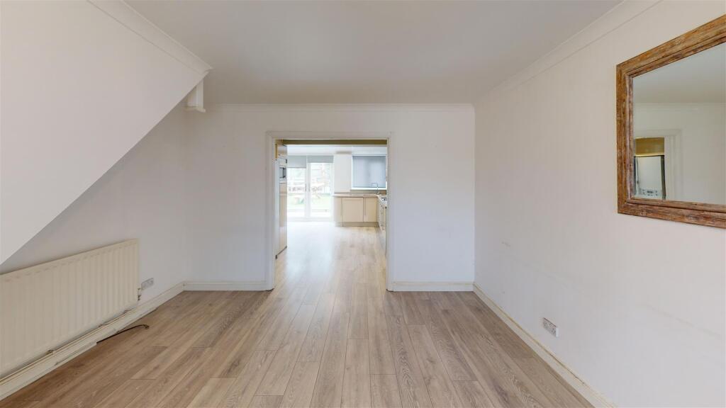 House in Horsham, Roffey, North Horsham - View 2
