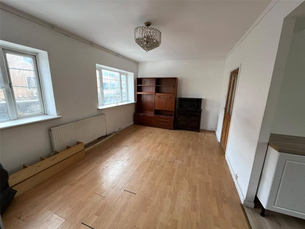 Apartment in London - View 5