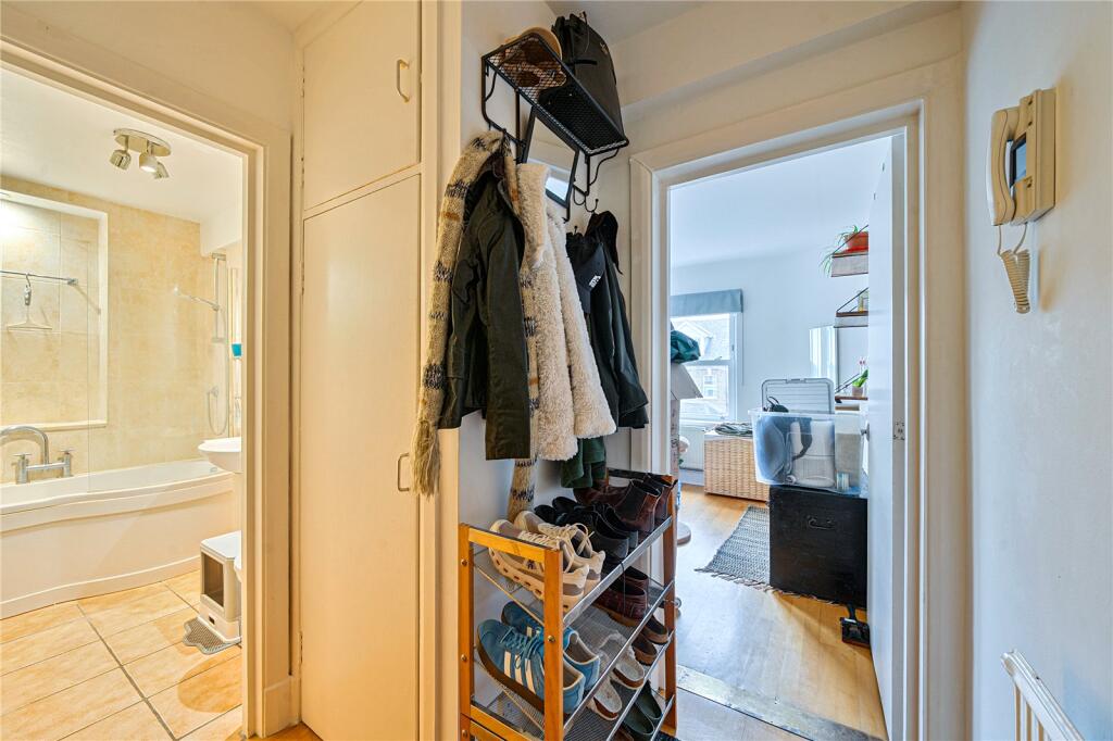 Apartment in London, Hornsey - View 5